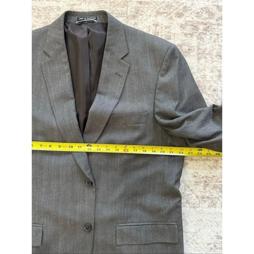 Saddlebred Men's Pinstripe Two-Button Sport Coat Suit Blazer Gray Size Medium